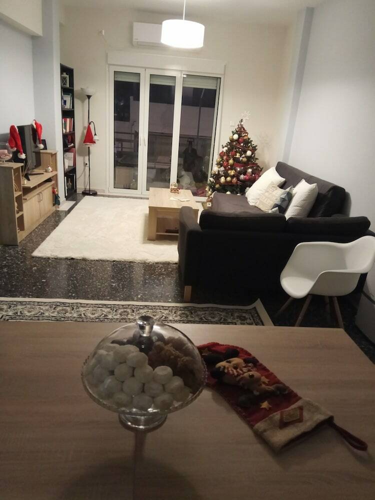 Hotel Grandma Vasiliki Rooms To Let