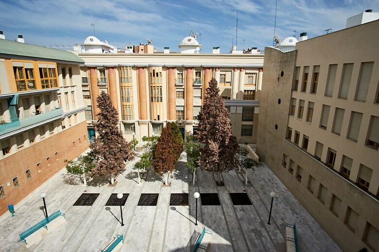 Luminoso  Apartamento En Triana