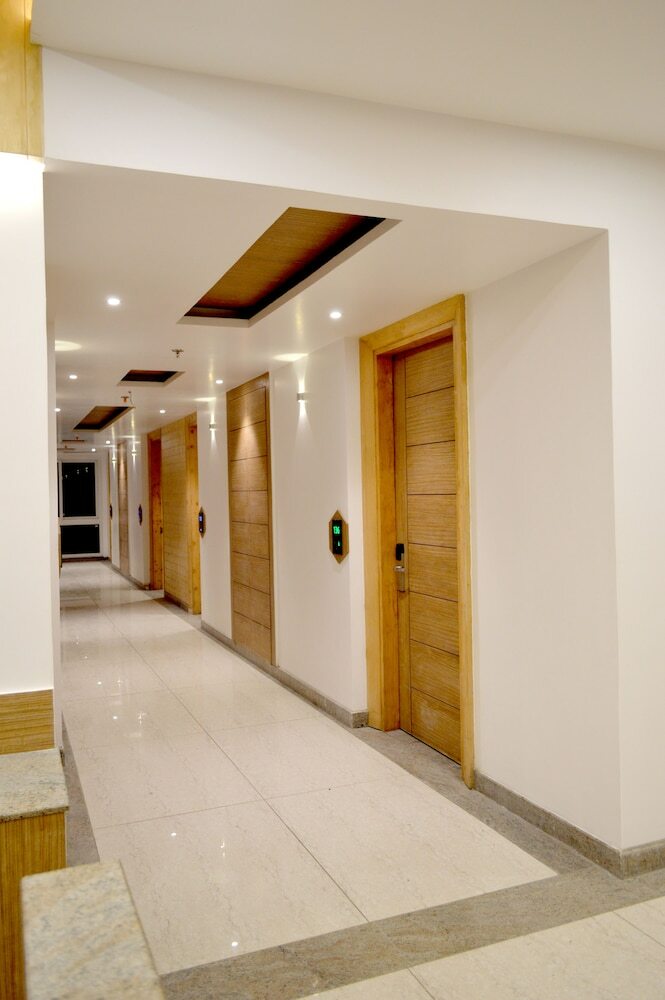 Hotel The Orchard Greens Resort And Spa