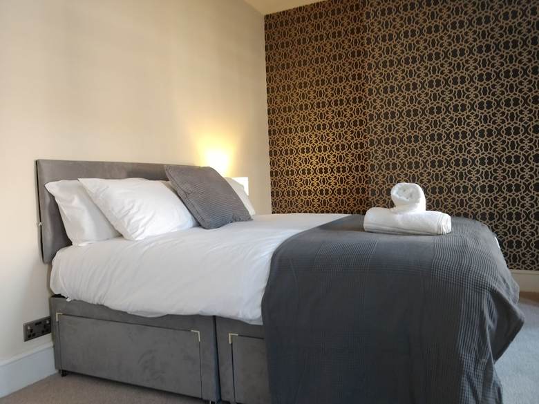 Hotel Lyndhurst House