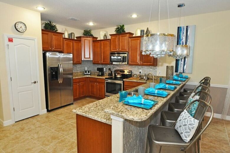 Champions Gate 1474emvdjgil - Eight Bedroom House