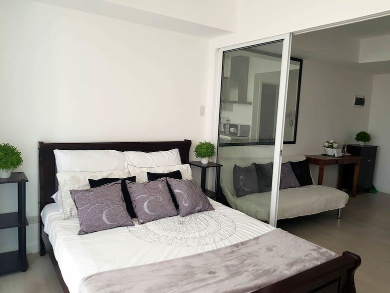 Condo At Azure By Metro Booking Bnb