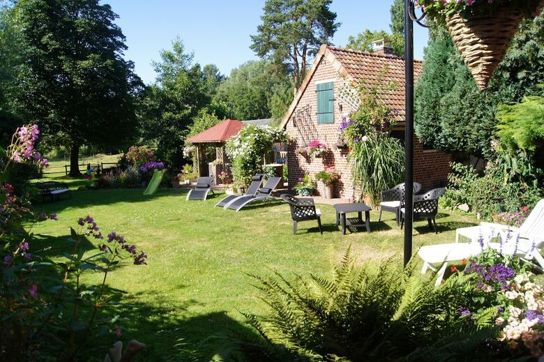 Hotel Le Paddock Du Val De Lys
