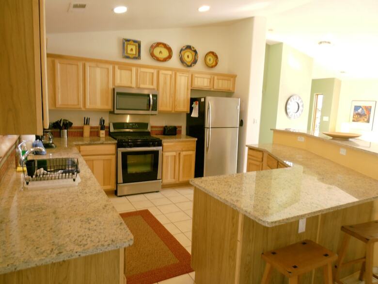 Country Club�homes
