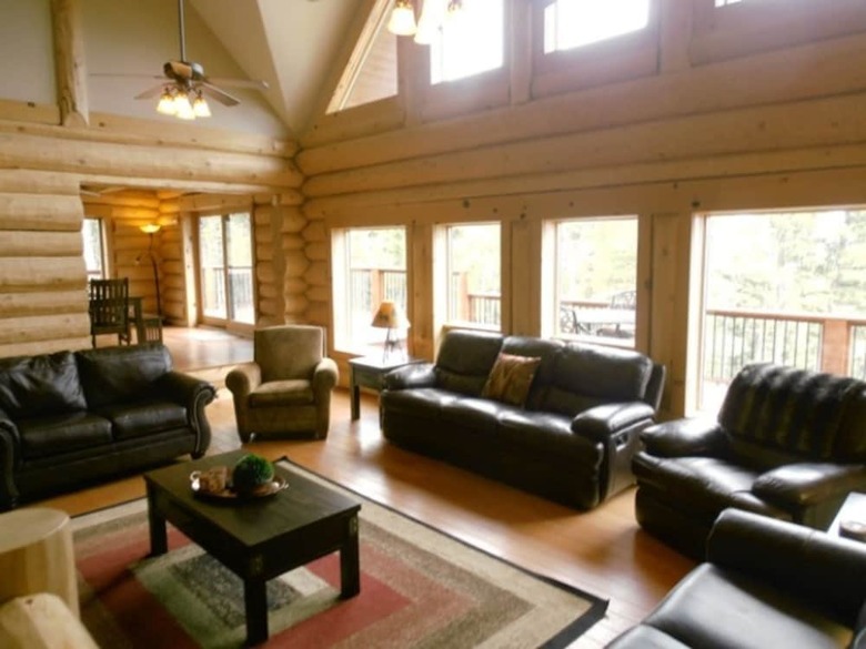 Country Club�homes