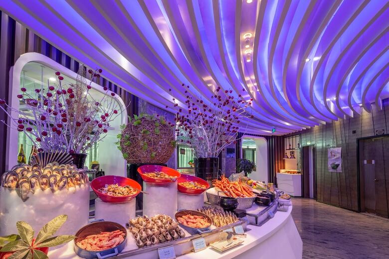 Guangdong Asia International Hotel