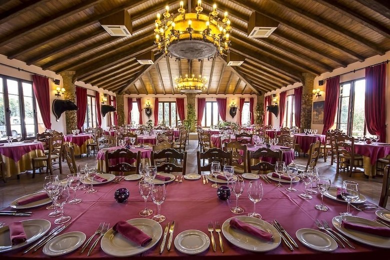 Aparthotel Complejo Tur�stico Rural Las Mayoralas