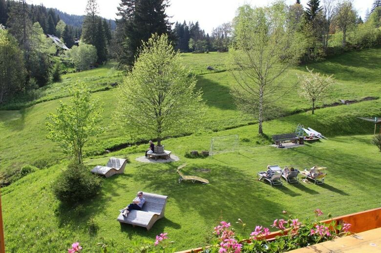 Schwarzwald- Hotel Kr�utle