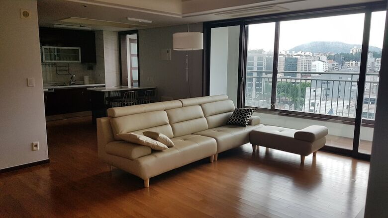 Apartamentos Gangnam Stn Luxury Apt