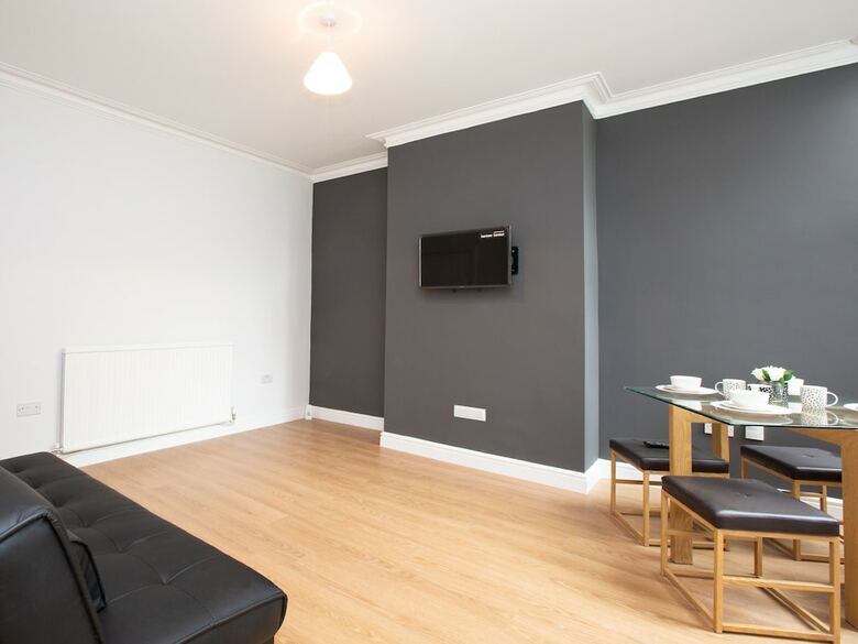 Hotel Crewe Rooms Ruskin Road