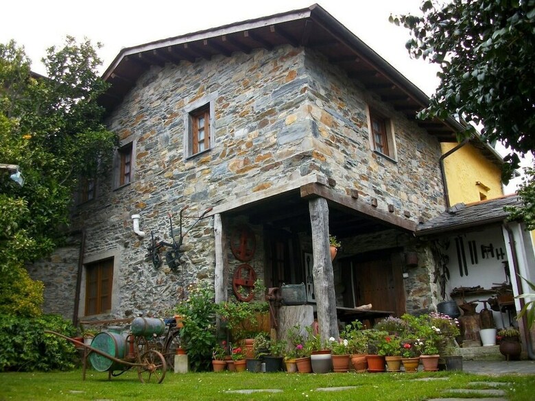 Agroturismo Casa De Aldea Los Glayus