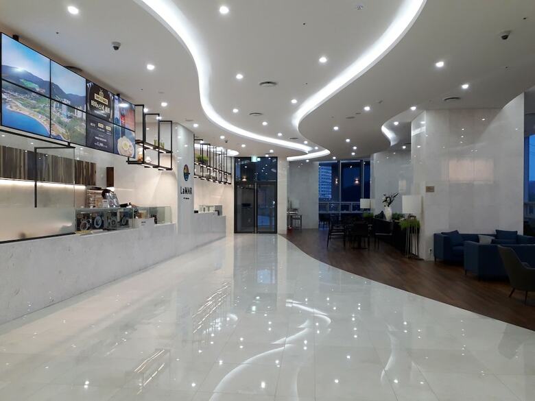 Hotel Ramada Suites By Wyndham Geoje