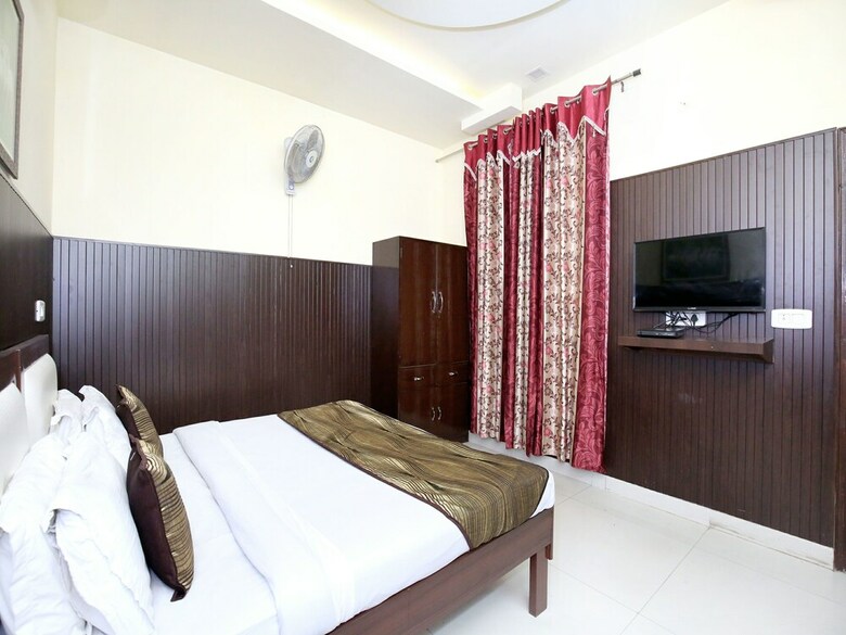 Oyo 6939 Hotel Aashiana
