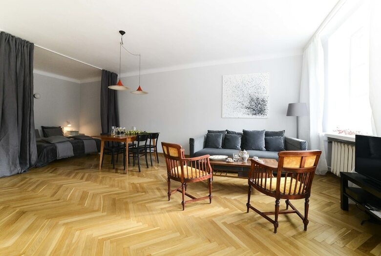 Designers Apartment In The Old Town