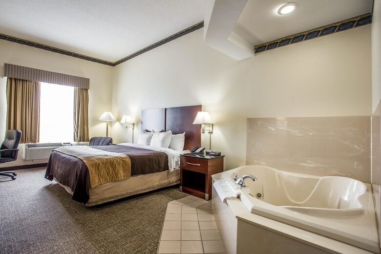 Hotel Comfort Inn & Suites Ft. Jackson Maingate