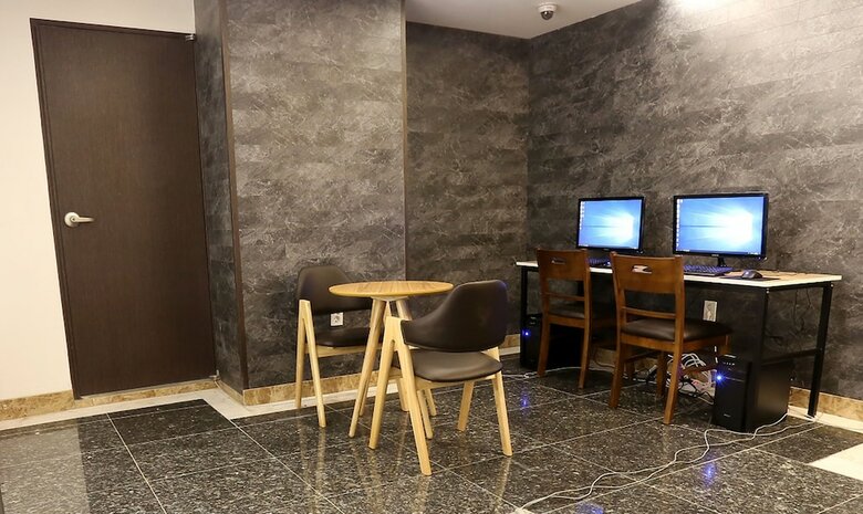 Suntree Hotel