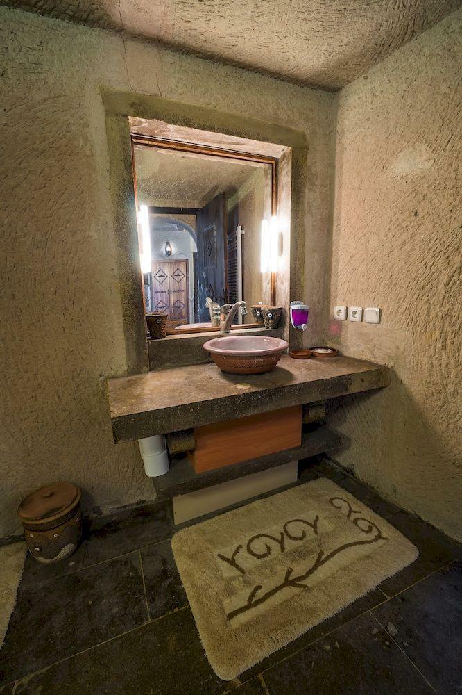 The Village Cave Hotel