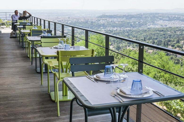 Hotel L'ermitage H�tel Cuisine-�-manger