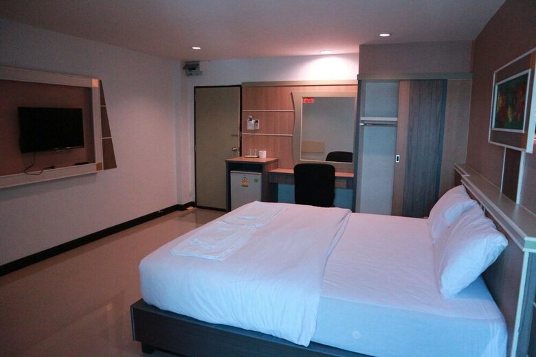 Hotel Phectlada Pavilion & Resort