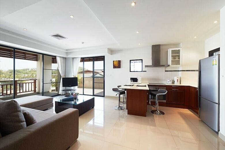 Apartamentos Surin Sabai