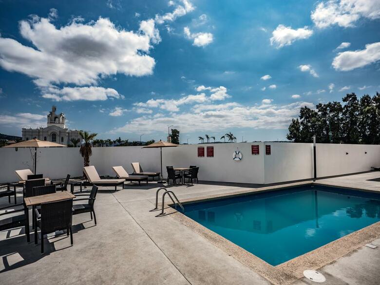 Hotel Extended Suites Chihuahua La Juventud