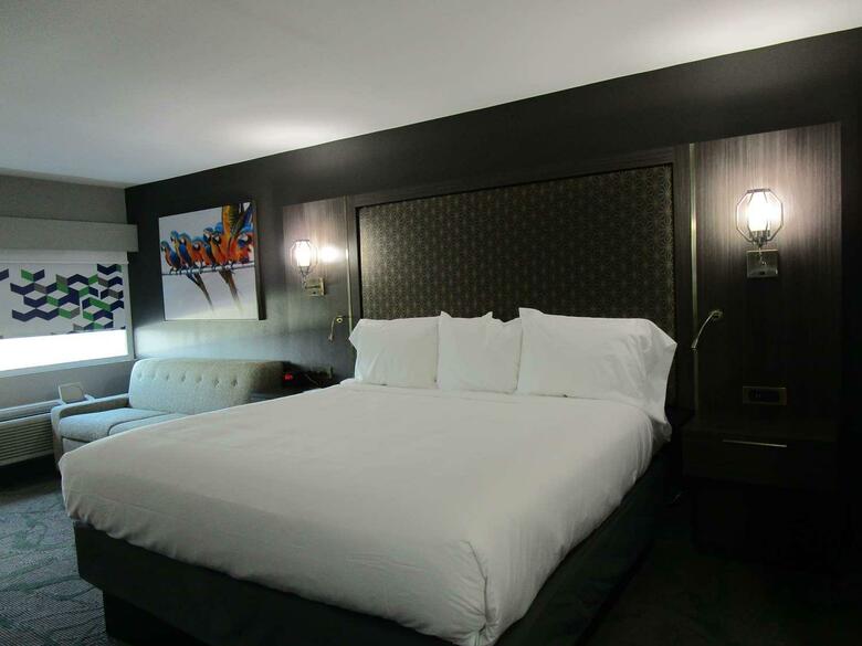 Radisson Hotel Mcallen Airport