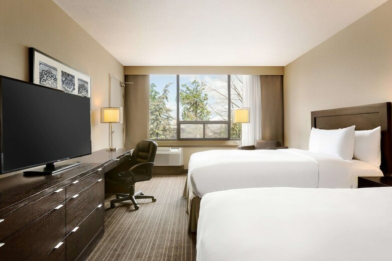 Hotel Doubletree By Hilton Toronto Airport West