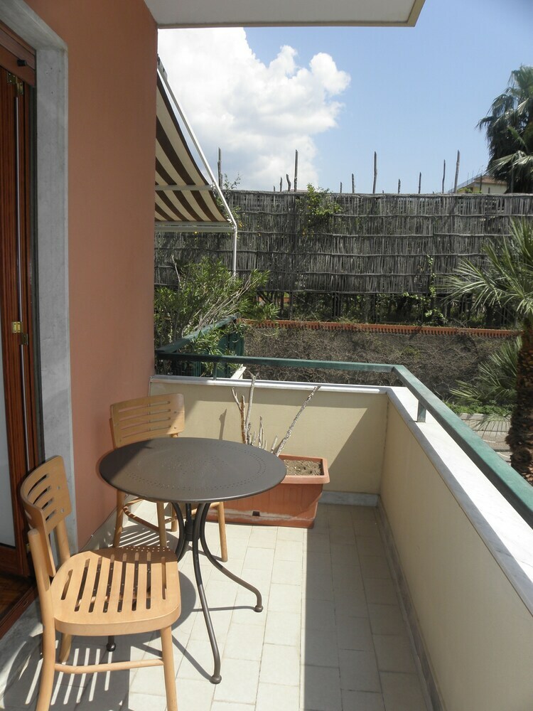 Bed & Breakfast Lemon Rooms Sorrento