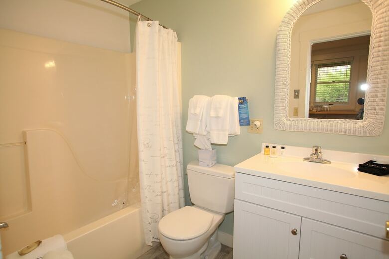 Motel Glen Cove Inn & Suites