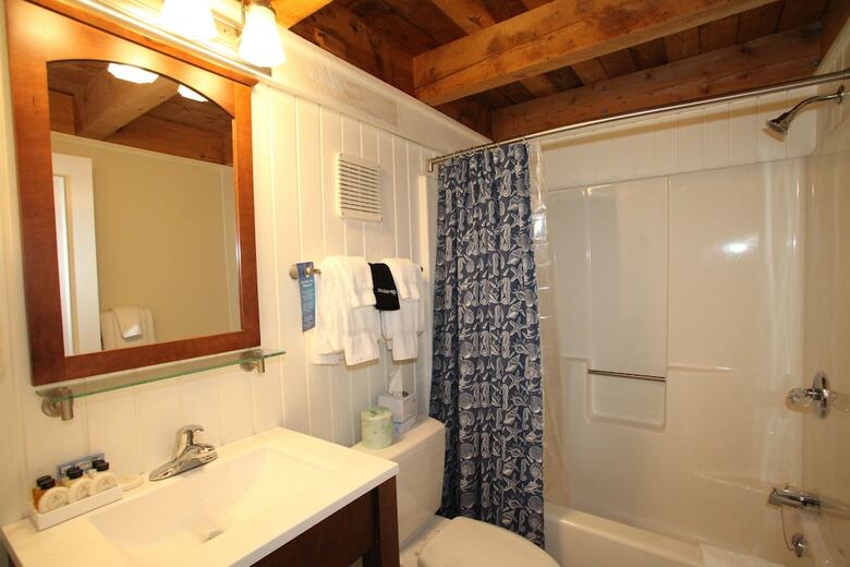 Motel Glen Cove Inn & Suites