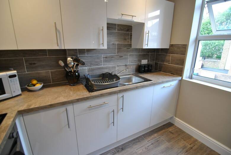 Apartamentos Lord Raglan House