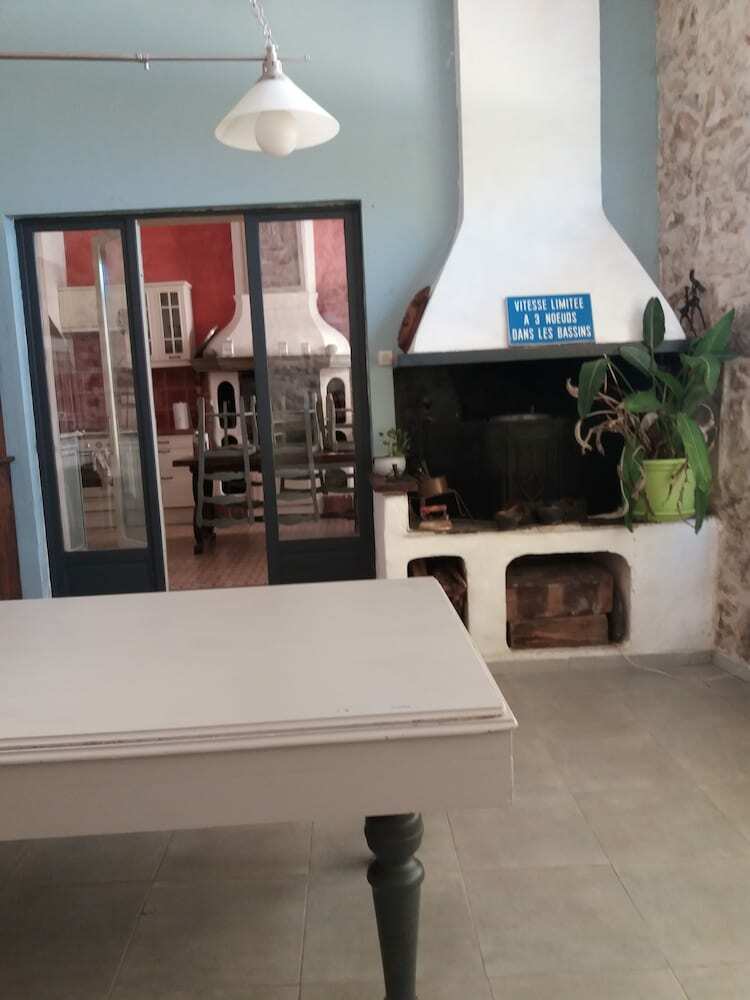 Hotel Le Patio Des Cigales