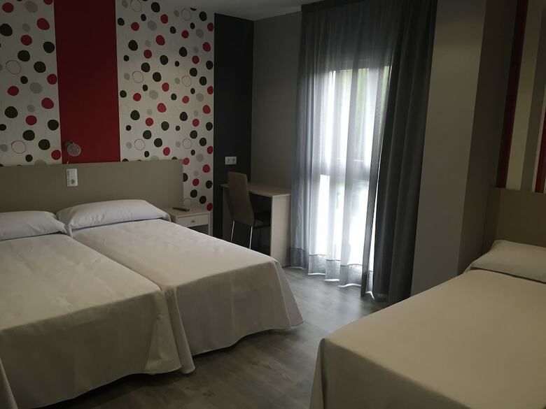 Hostal Siskets Hotel & Restaurante