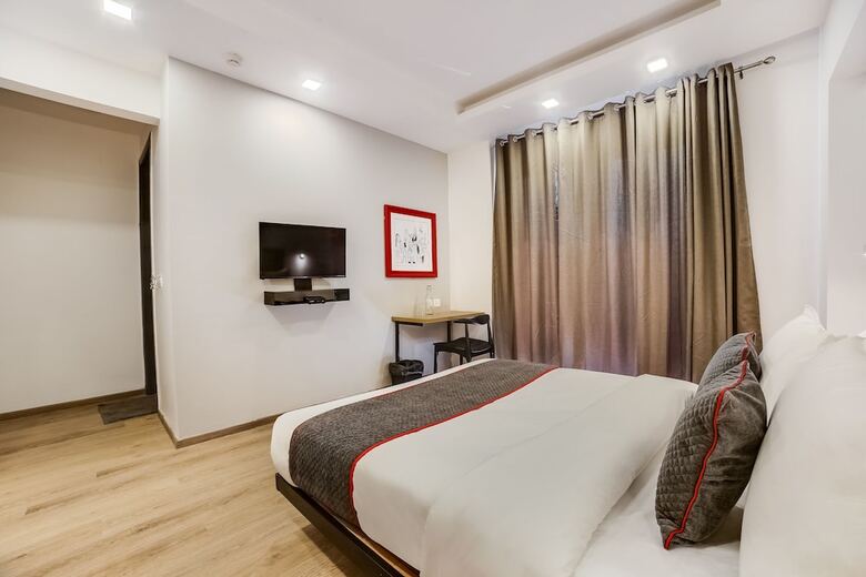 Hotel Oyo Flagship 15228 South City2