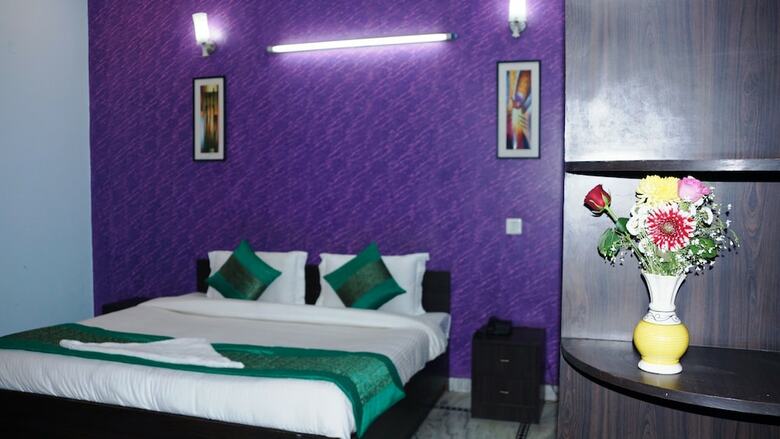 Hotel Maxfort Service Apartment