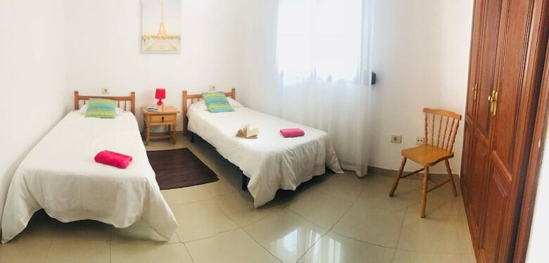 Apartamentos Cristianos Town