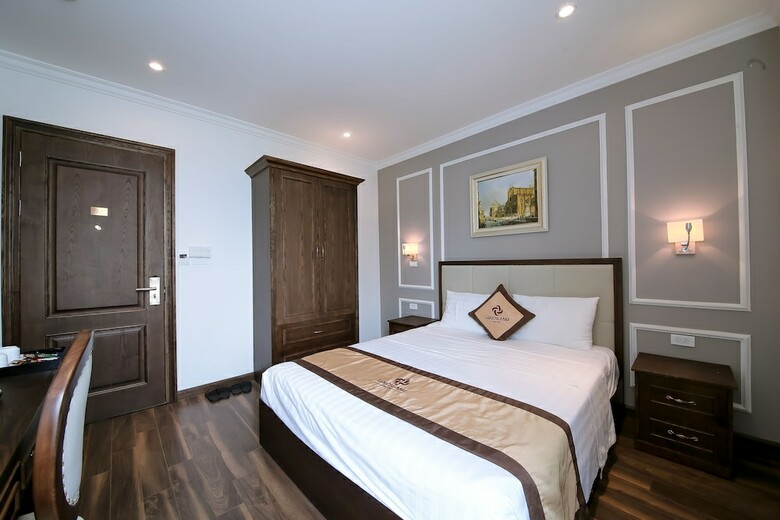 Louisland Hotel