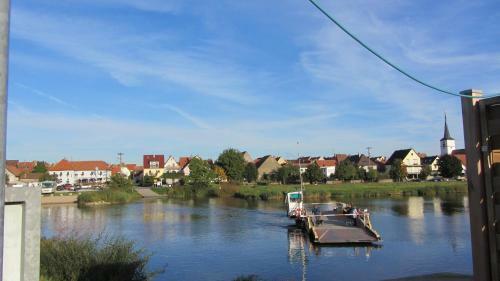 Hostal Guest House Pension Am Weinberg