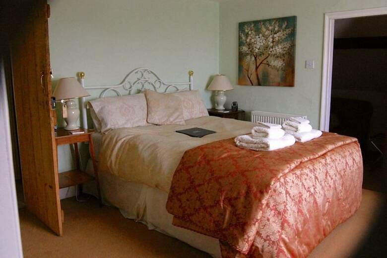 Clotworthy House Bed And Breakfast