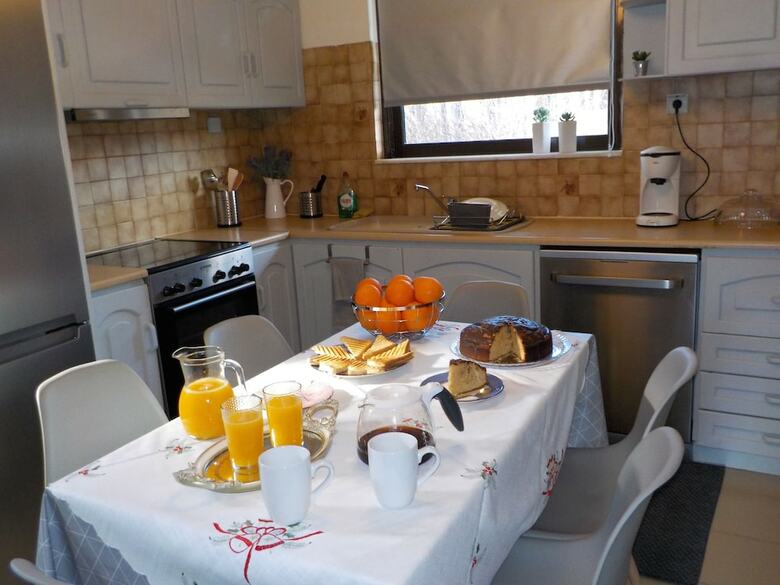 Villa In Athens Suburb Of Rafina