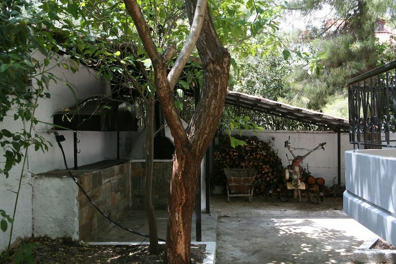 Villa In Athens Suburb Of Rafina