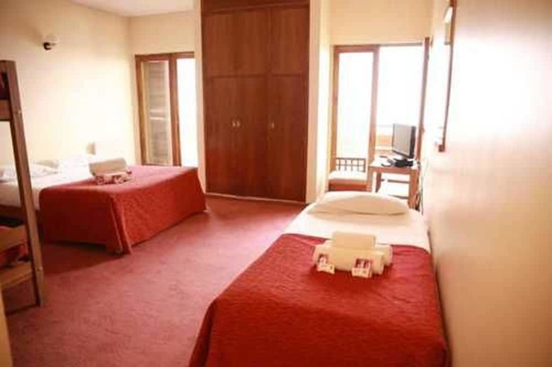 Ayelen - Hotel De Monta�a
