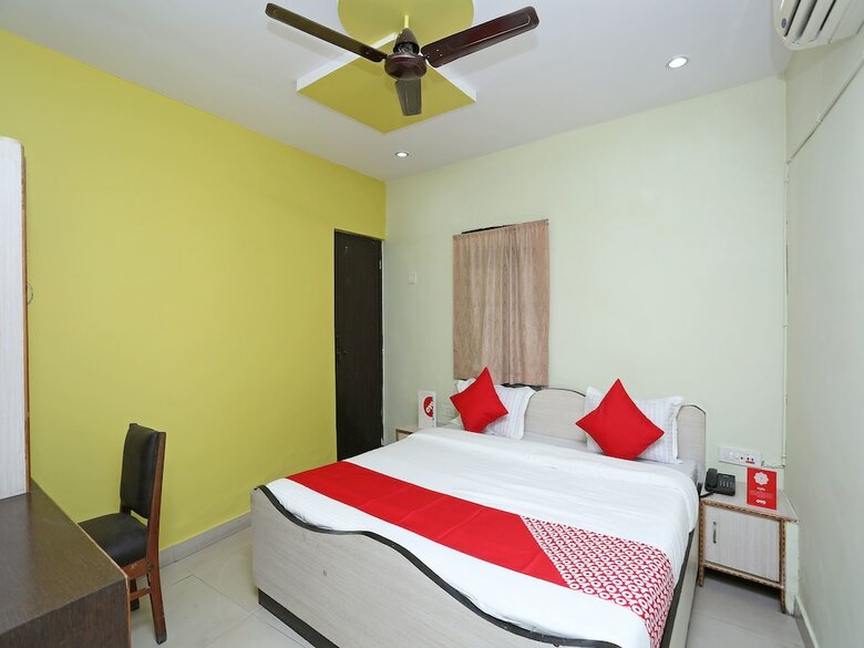 Oyo 14711 Hotel Natraj
