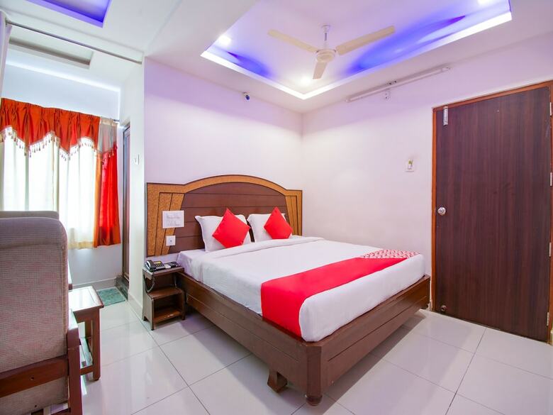 Oyo 15936 Hotel Gnr Residency