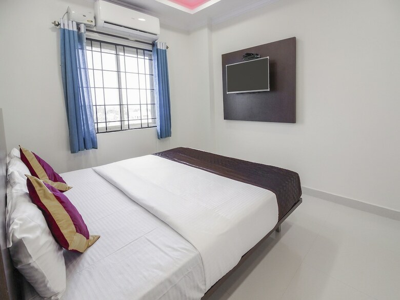 Hotel Oyo 14973 The Grand Kubera