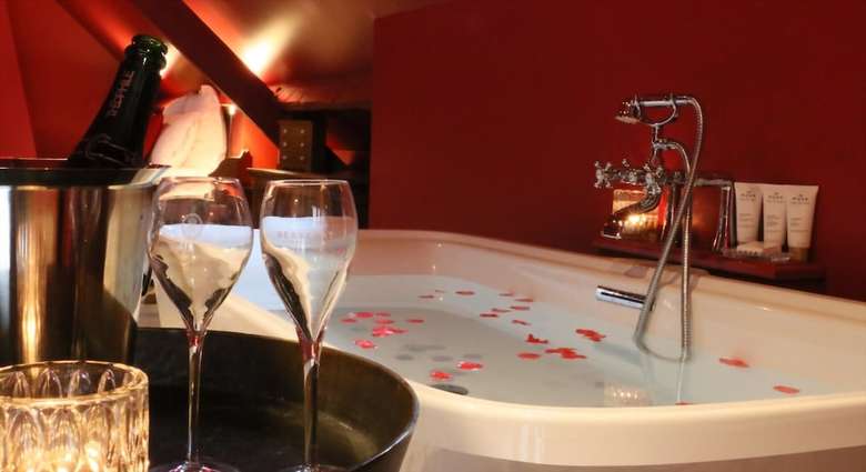 Hotel Spa Les Pins De C�sar