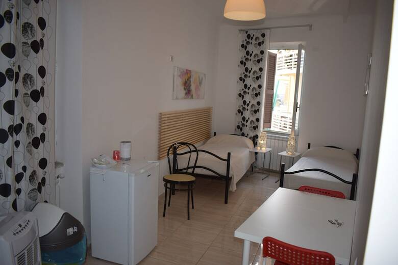 Hostal Bar Dell'artista Hostel