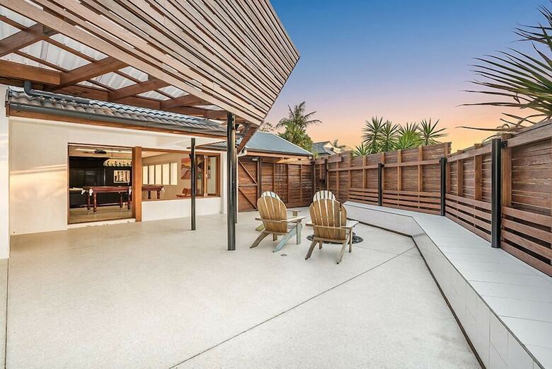 Onecoral - Contemporary Beach Living