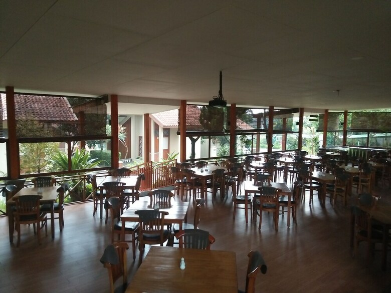 Ahadiat Hotel & Bungalow
