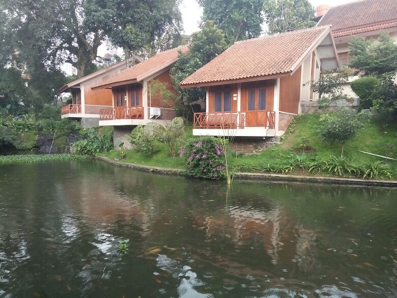 Ahadiat Hotel & Bungalow